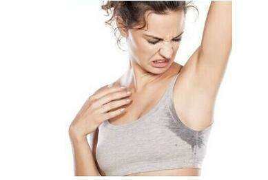 腋臭很可恶,告诉你吃东西也能有效控制